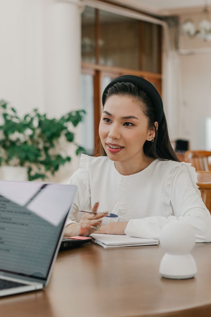 Person using laptop with AI tools to earn money online