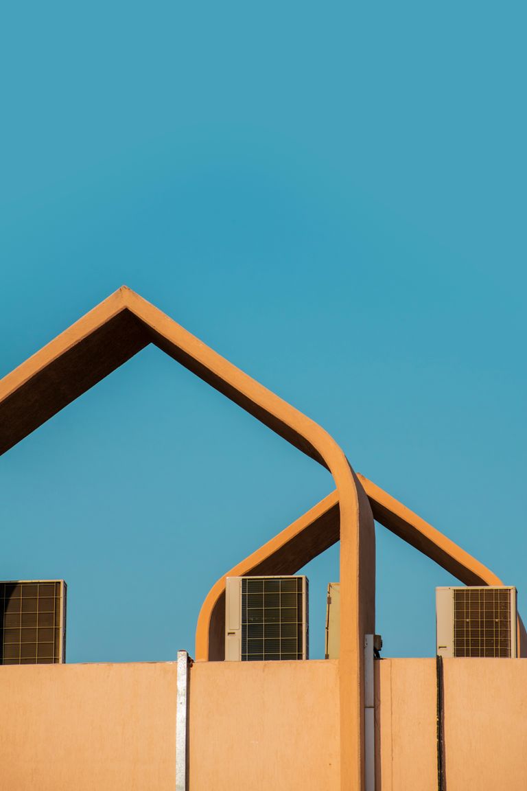 energy efficient HVAC systems on modern building rooftop